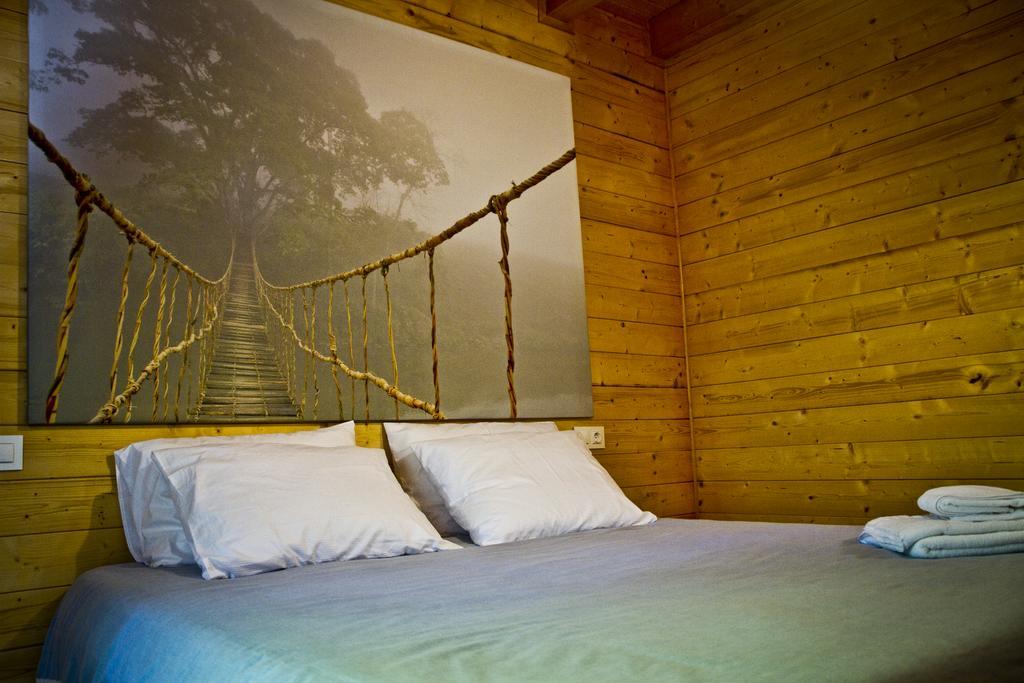 Apartamentos El Bosquet Сант-Кугат-дель-Вальес Номер фото