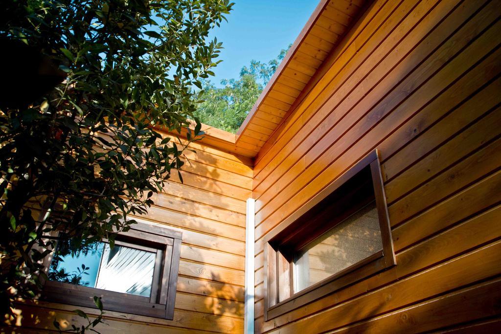 Apartamentos El Bosquet Сант-Кугат-дель-Вальес Экстерьер фото